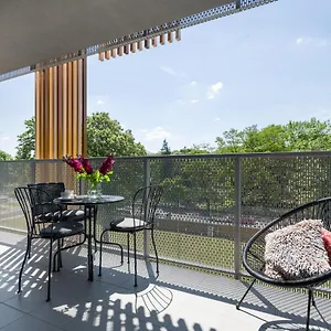 Golden Star Apartment